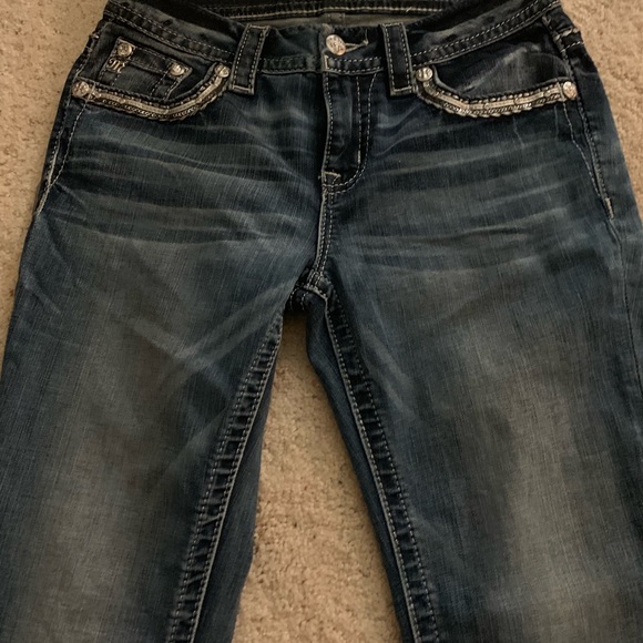 NWT size 26 easy straight Miss Me jeans - Picture 2 of 3